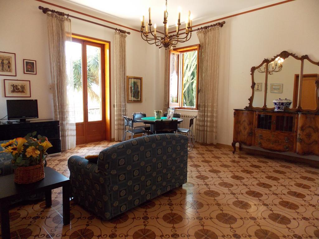 Holiday Home Mediterraneo マルサラ 部屋 写真